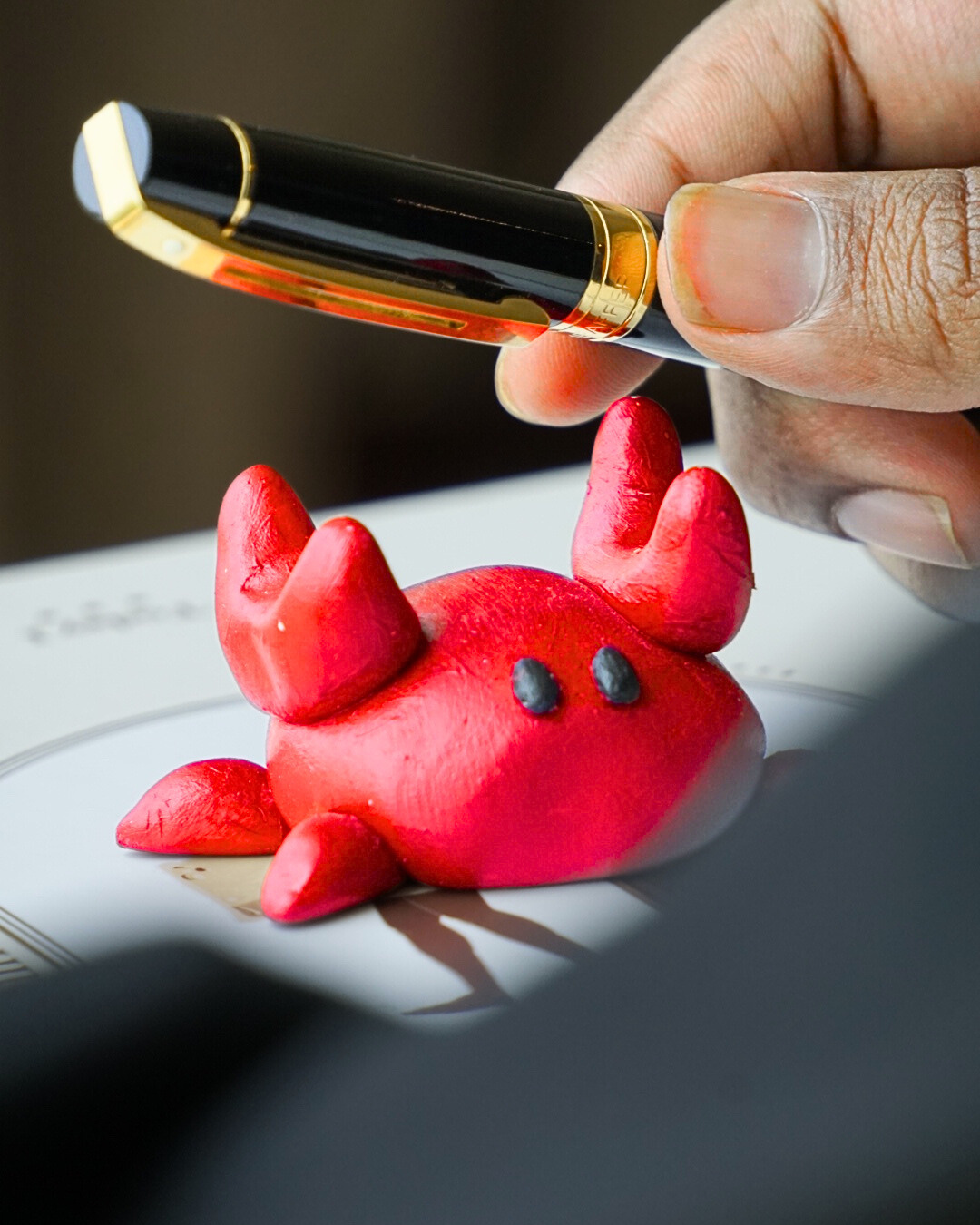 Mr. Crab – Clay Desk Buddy