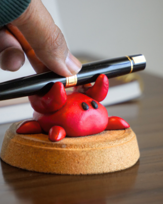 Mr. Crab – Clay Desk Buddy