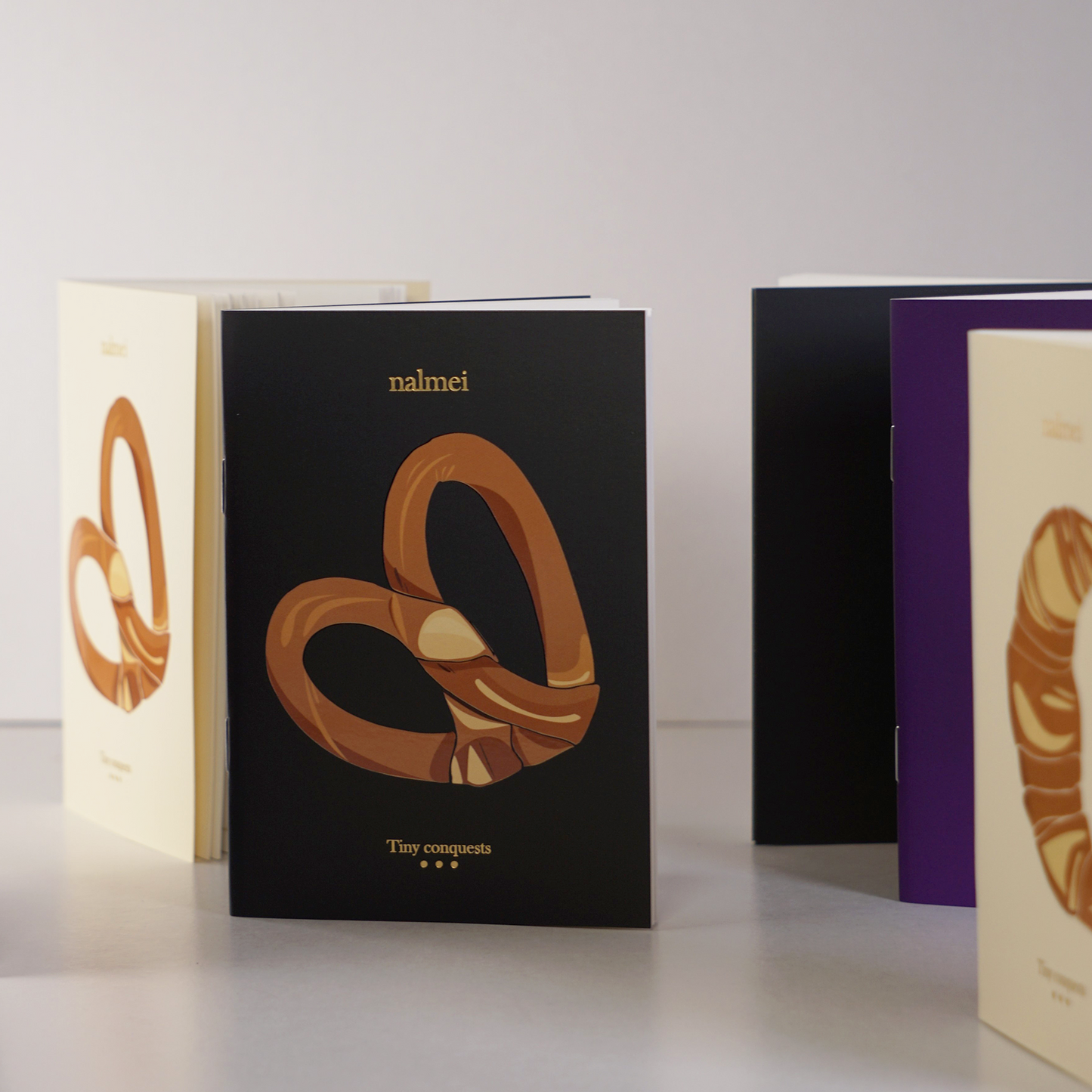 An aesthetic picture of To-do List pocket notebooks front of the book | Nalmei