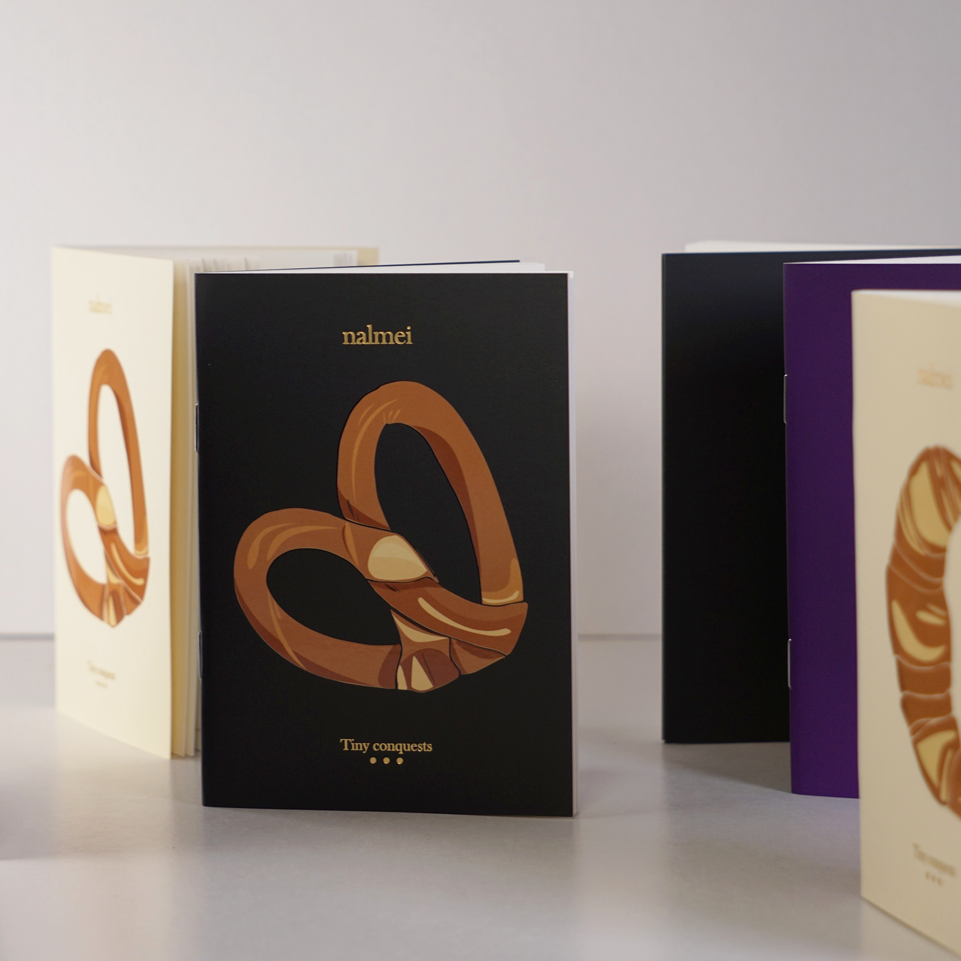An aesthetic picture of To-do List pocket notebooks front of the book | Nalmei